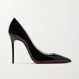 Fabulous Christian Louboutin Décolleté 554 100 Patent Leather pumps!